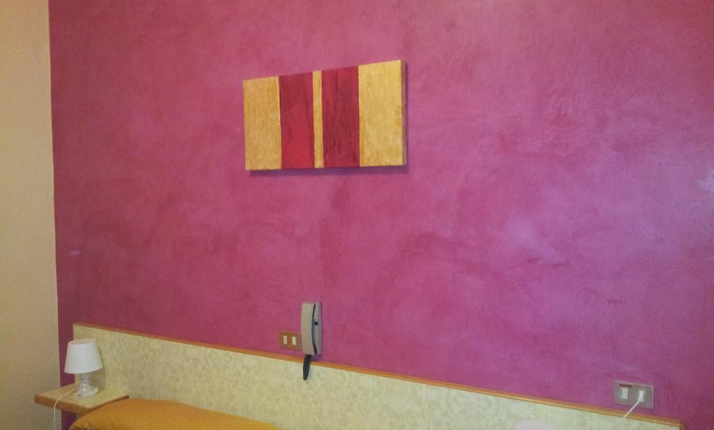Albergo Tarsia Castrovillari Ruang foto