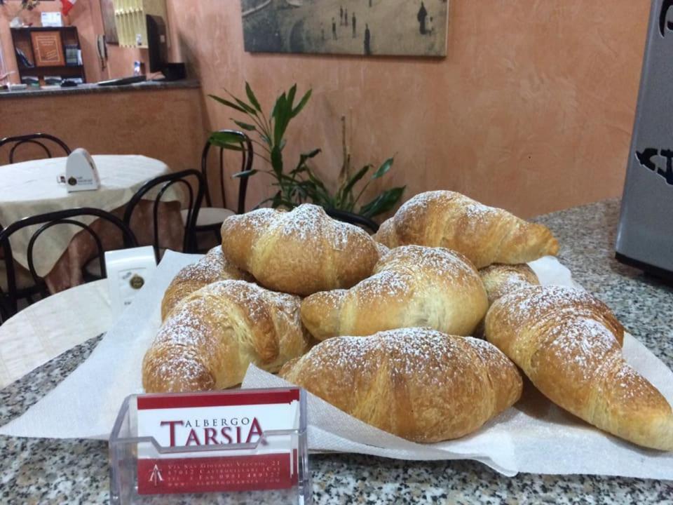 Albergo Tarsia Castrovillari Bagian luar foto